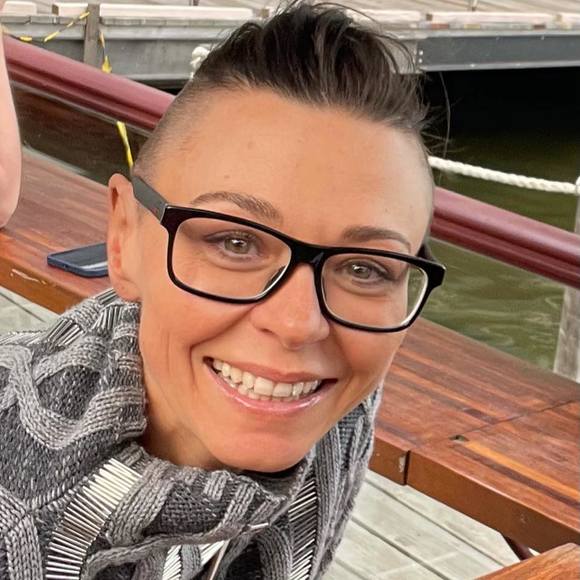 Meet your Posher, Sam - Picture 1 of 1